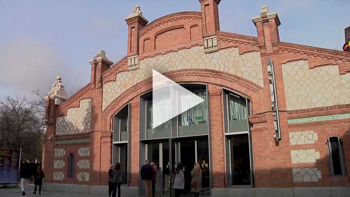 acto-2-entrega-libros-quinta-edicion-madrid-thdvi_play
